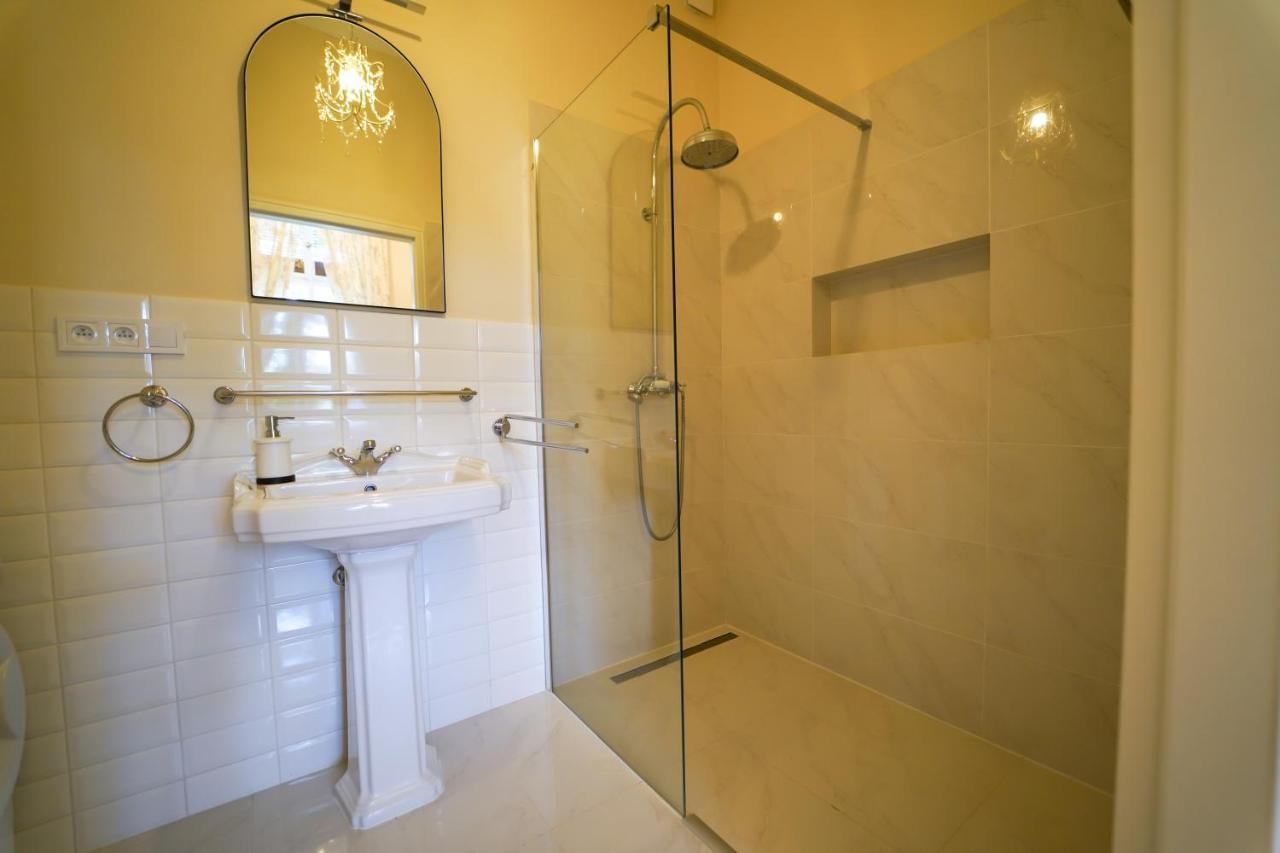 Apartment Theresia *